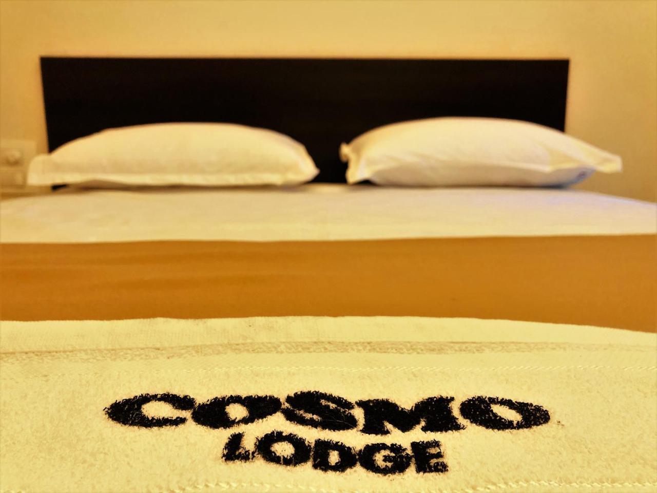 Cosmo Lodge Mangalore Exteriör bild