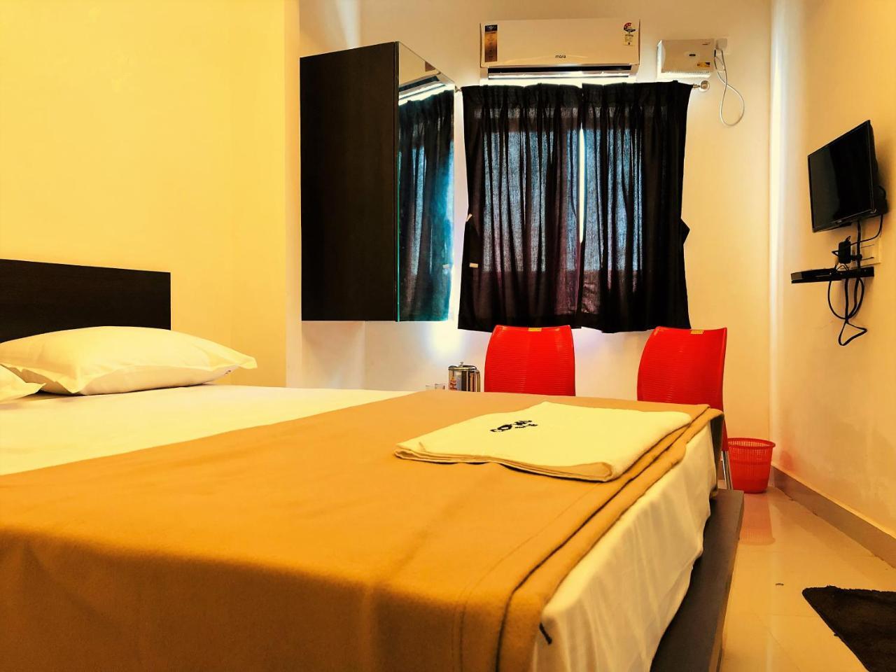 Cosmo Lodge Mangalore Exteriör bild