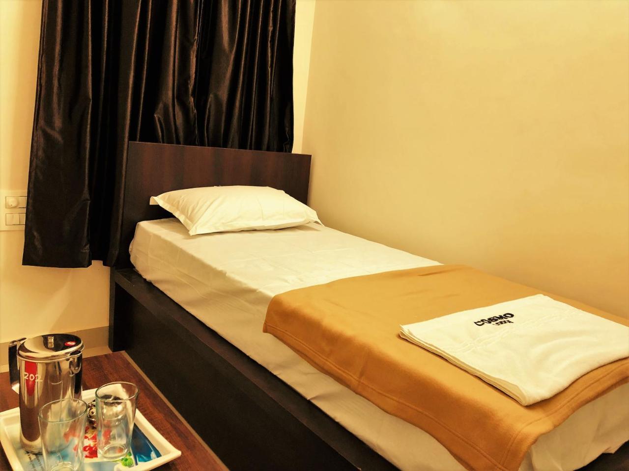 Cosmo Lodge Mangalore Exteriör bild
